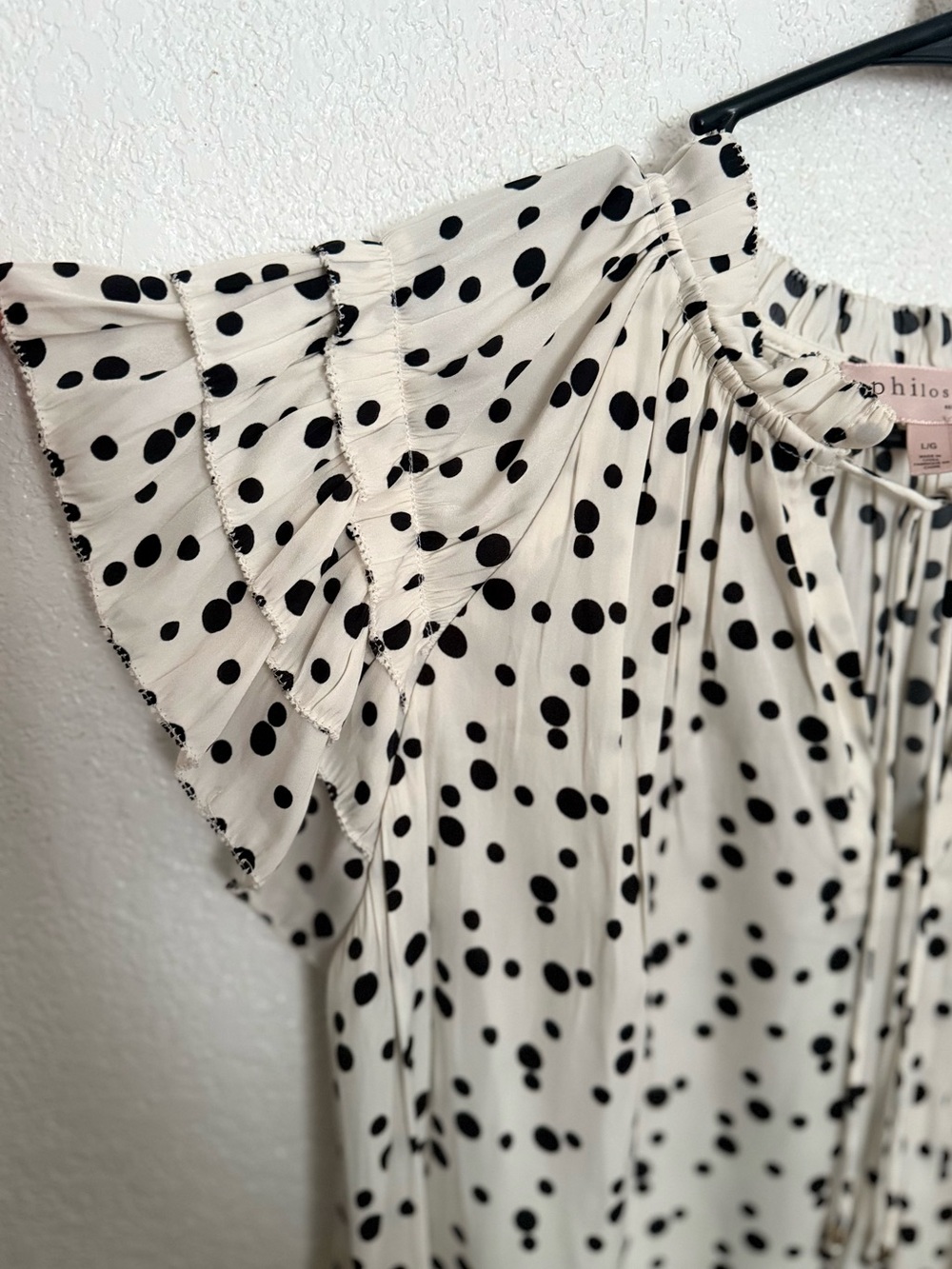 Philosophy Cream and Black Polka Dot Flutter Sleeve Blouse - Picture 5 of 6